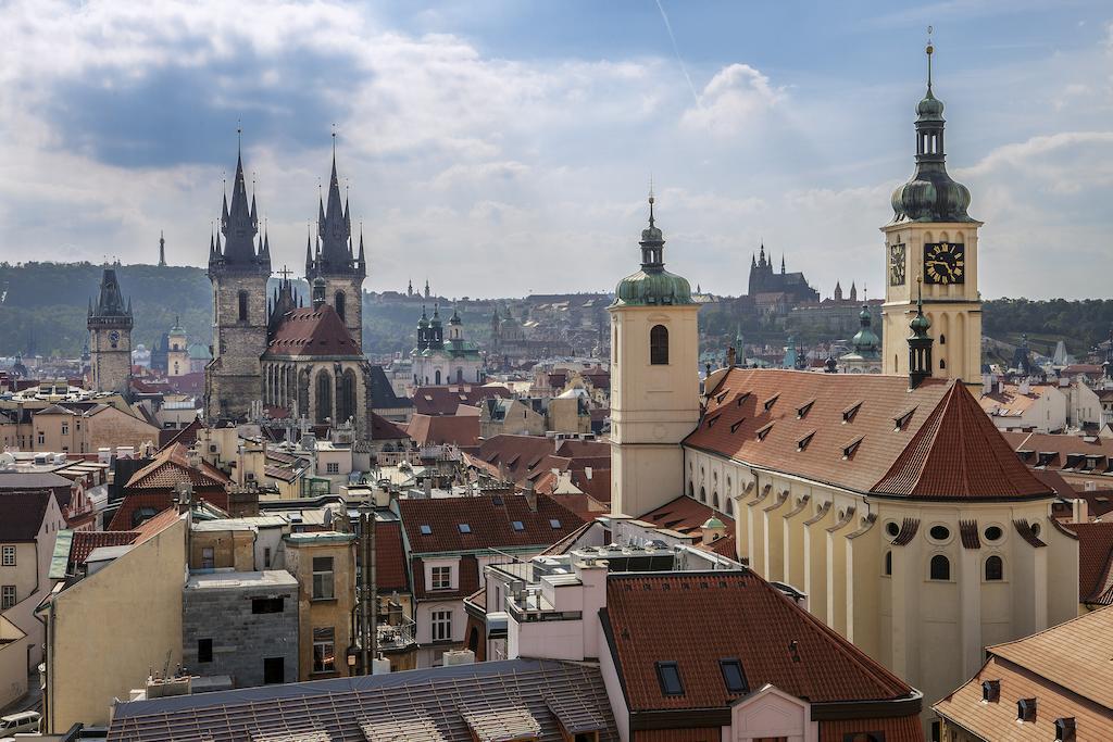 Hotel Paris Prag Exteriör bild Prague skyline