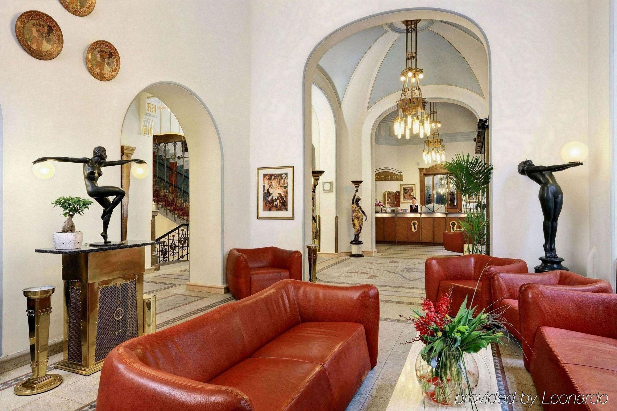 Hotel Paris Prag Inreriör bild Lobby