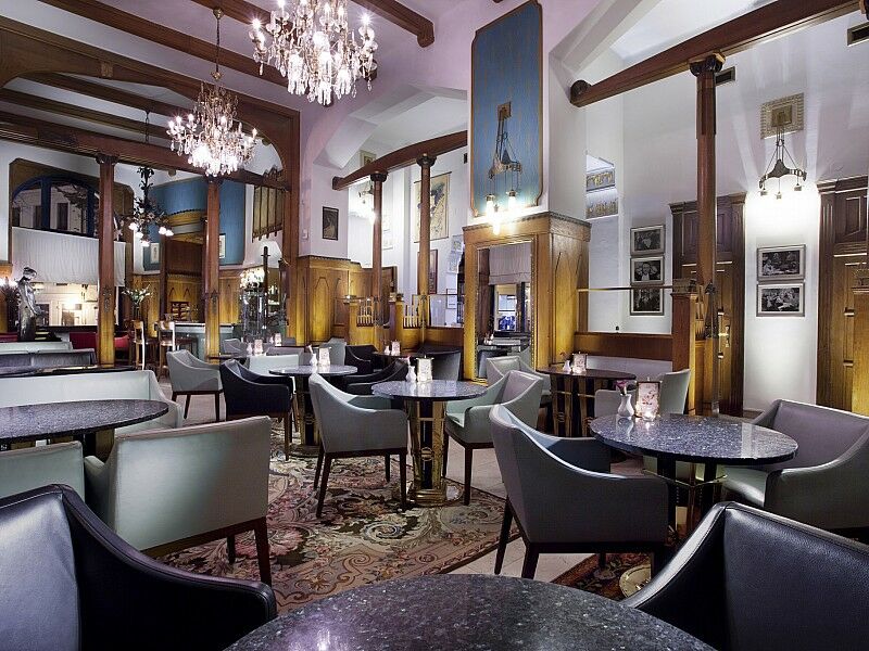 Hotel Paris Prag Exteriör bild The interior of the restaurant