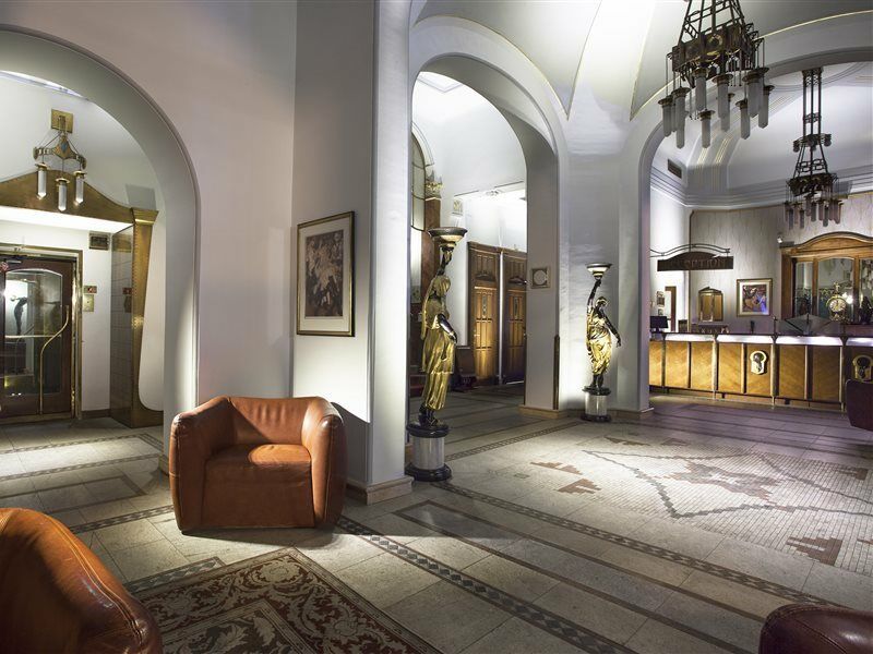 Hotel Paris Prag Exteriör bild The lobby of the hotel