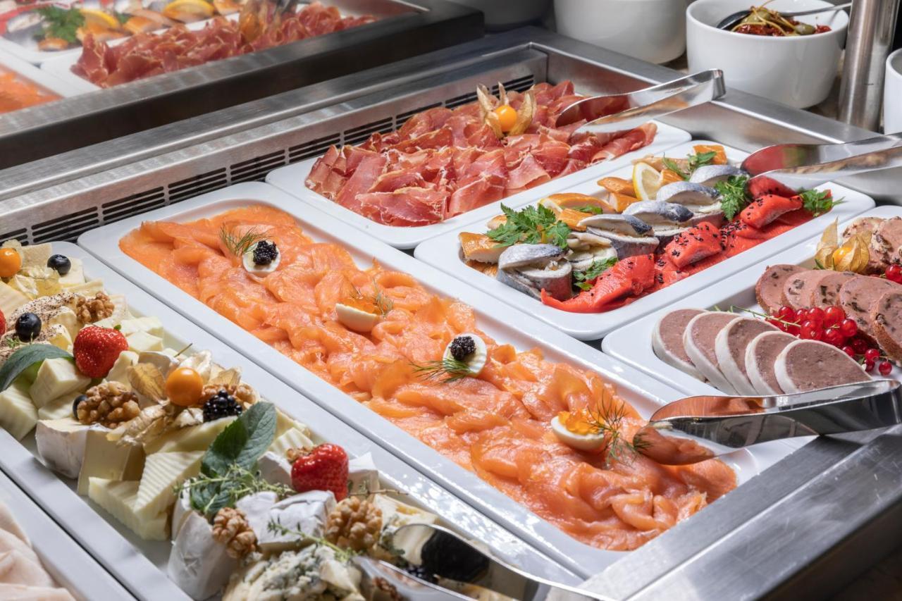Hotel Paris Prag Exteriör bild A buffet